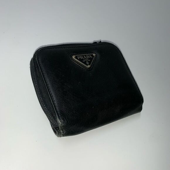 💥AUTHENTIC💥 Prada Saffiano Leather Compact Wallet Black - Picture 4 of 10